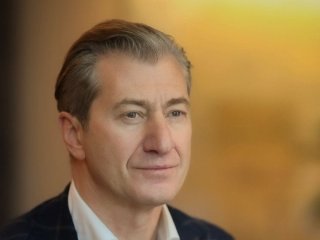 Юрій Нікітін показав рідну сестру, з якою не спілкувався 10 років, і публічно заступився за неї