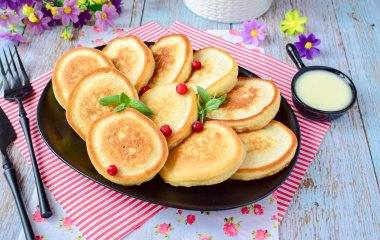 Оладки гречані заварні на молоці та дріжджах