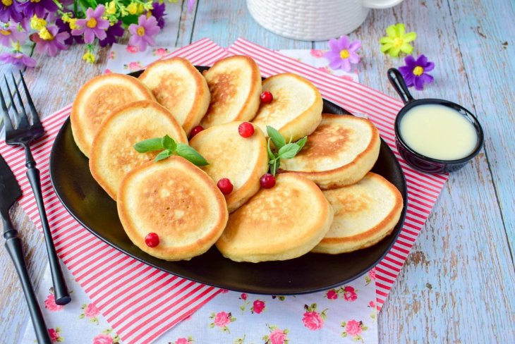 Оладьи гречневые заварные на молоке и дрожжах