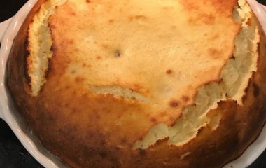 Тает во рту: рецепт нежнейшей творожной запеканки без муки и манки