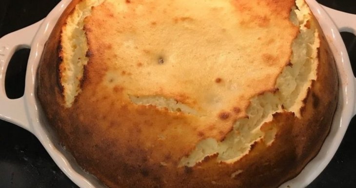 Тает во рту: рецепт нежнейшей творожной запеканки без муки и манки