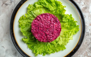 Шуба з червоною рибою: вишукана варіація звичного салату