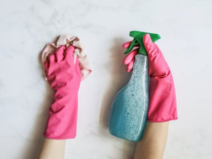 Які предмети категорично заборонено мити хлоркою: важливі поради