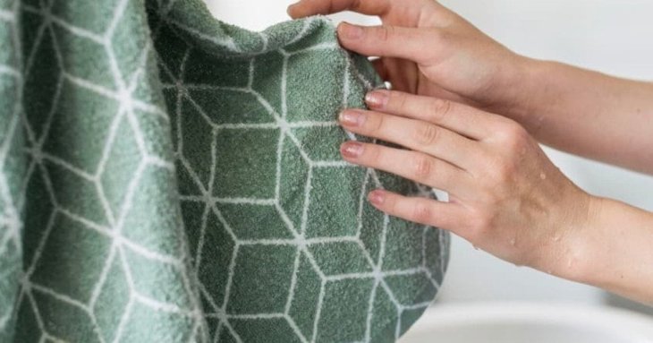 Не викидайте старі рушники: 11 геніальних способів використати їх удома