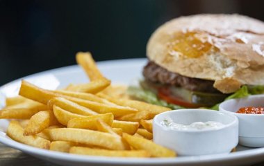 Лікар назвала найшкідливіші продукти для серця