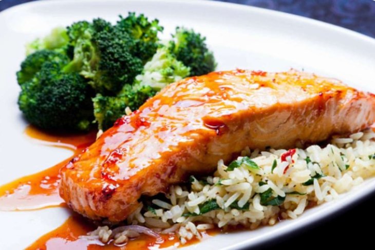Блюдо для экспериментаторов: рецепт лосося в медовой глазури