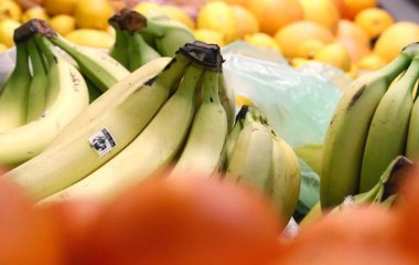 Лікарі назвали продукти, які допомагають швидко спалити жир.