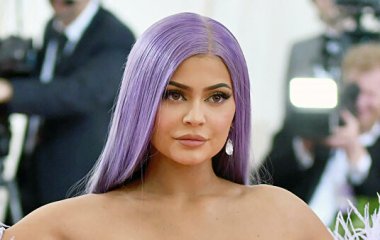 Кайли Дженнер прокомментировала свое исключение из списка миллиардеров