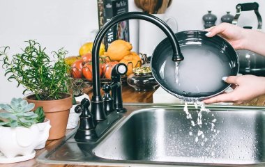 Как легко отмыть посуду: 5 советов от опытных домохозяек