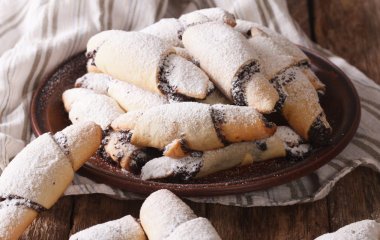 Рецепт традиционного рогалика с маком