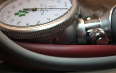 Лікар попередив про схильність людей із гіпертонією до важкого ковіда