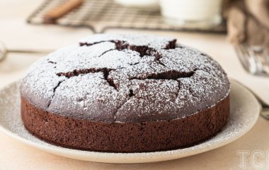 Без яєць і молочних продуктів: рецепт пісного шоколадного манника