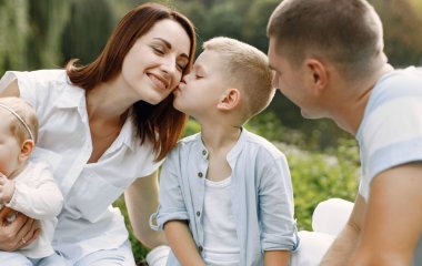 Які фрази треба говорити своїй дитині щодня: саме ці слова формують самооцінку малюка