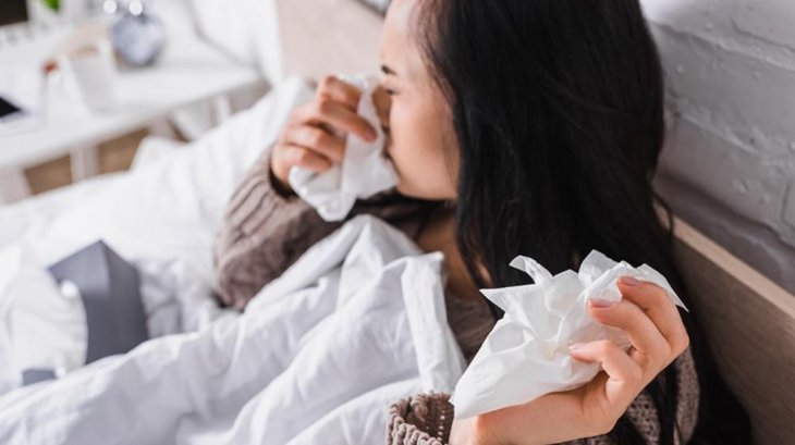 Врач предупредила об опасности отказа от лечения насморка