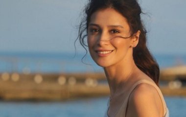 Равшана Куркова впервые за долгое время поменяла цвет волос