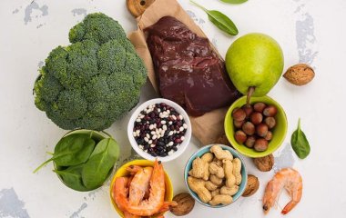 Ученые назвали способные повышать эффективность вакцинации витамины