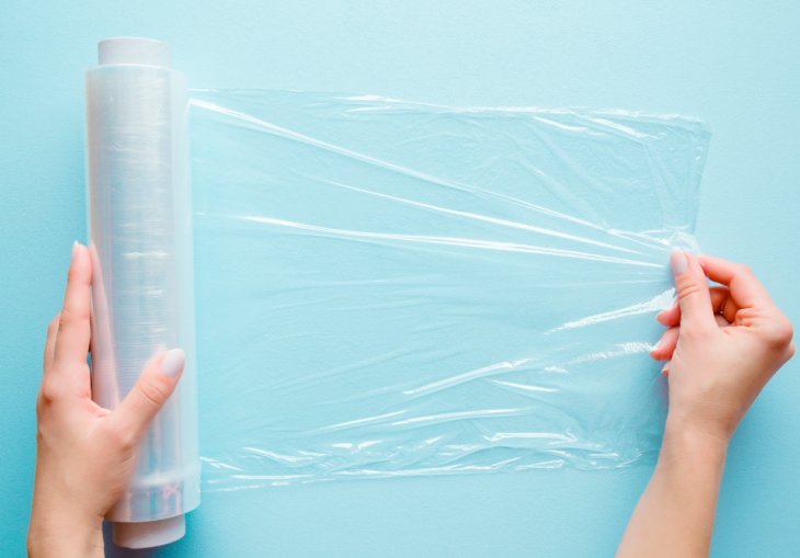 5 способів використання харчової плівки на кухні