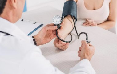 Не только кофе: 6 способов поднять давление быстро и без таблеток