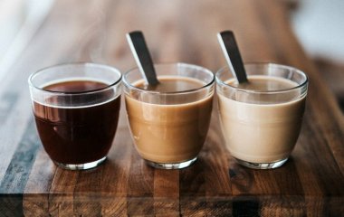 Більше, ніж просто кава з молоком: повний путівник по відмінностях між капучино та лате