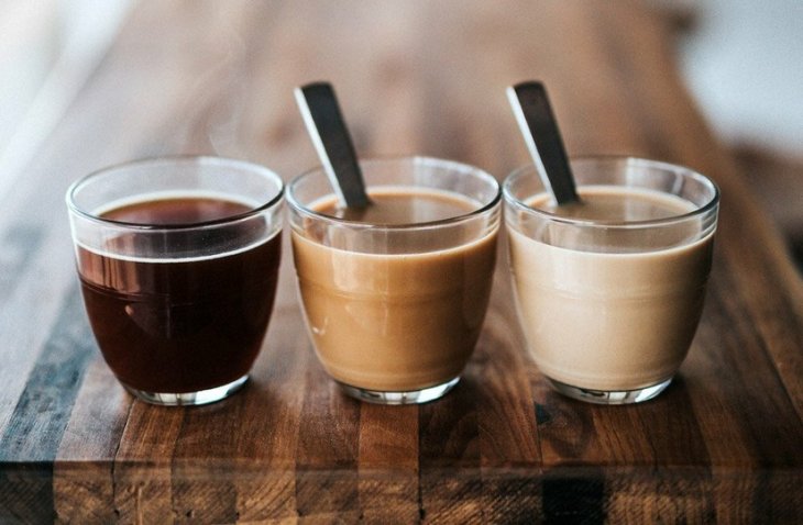 Більше, ніж просто кава з молоком: повний путівник по відмінностях між капучино та лате