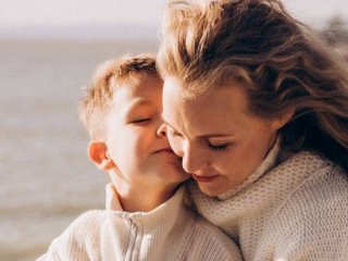 Олена Шоптенко показала помітно підрослого сина і ніжно привітала його з 8-річчям
