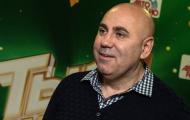 Иосиф Пригожин: «Посмотрите «Песню года-94», у Валерии там выбита челюсть, она черная вся»