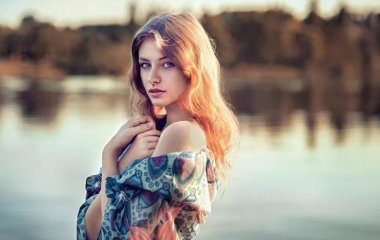 5 неочевидних причин, чому рано сивіє волосся