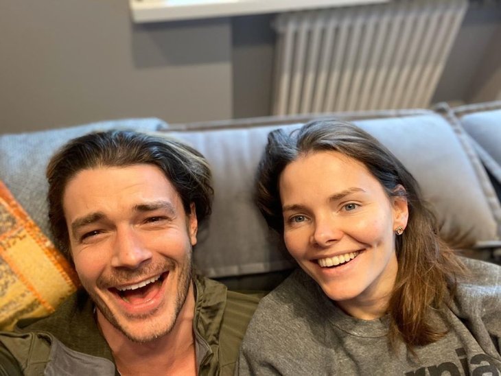 Елизавета Боярская опубликовала новое фото с мужем Максимом Матвеевым в честь двухлетия их сына Гриши