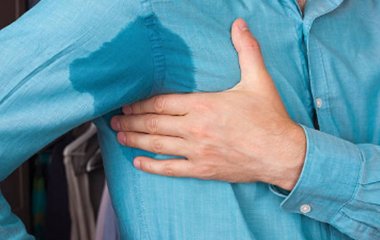 Деякі продукти посилюють неприємний запах тіла – лікар