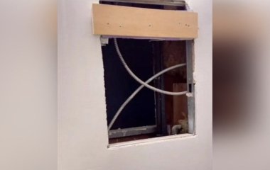 За дзеркалом у ванній — ще одна квартира: мешканка Нью-Йорка зробила шокувальне відкриття (відео)