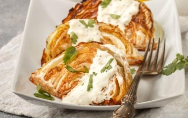 Дієтична вечеря: рецепт запеченої капусти за 30 хвилин