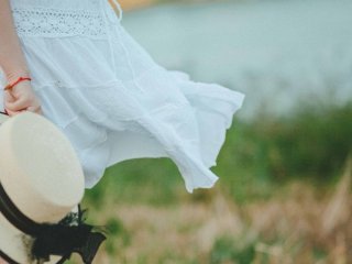 У чому нестерпно спекотно, а в чому прохолодно: десять найкращих тканин для літа, які реально рятують