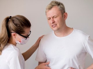 Вчені назвали два популярні напої, які руйнують печінку, і це не алкоголь