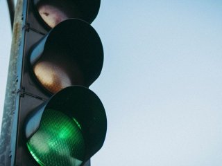Четвертий сигнал світлофора: що означає біле світло та навіщо воно потрібне