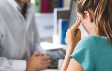 Лікар розповів, які шкідливі звички знищують жіноче здоров'я