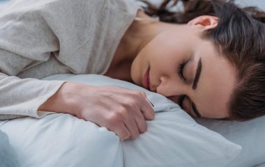 Вчені розвіяли міф про зв'язок глибини сну та хвиль активності головного мозку