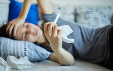 Лікар пояснила, з чим пов'язана часта поява синців і до чого тут печінка