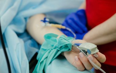 Троянський кінь проти раку: у Британії запустили революційну терапію агресивної онкології