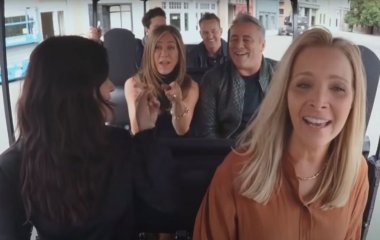 Дженнифер Энистон, Мэтт Леблан и остальные 