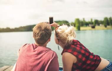 Прикарманивание в отношениях: что это такое и как его распознать