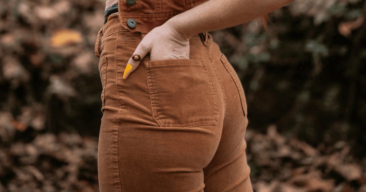 Призначення заклепок на джинсах: навіщо вони там насправді