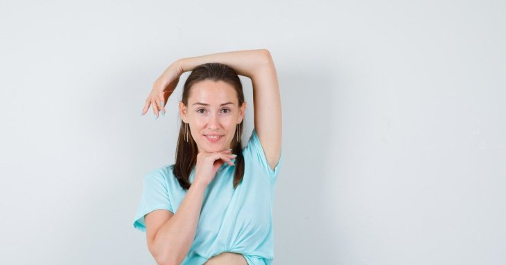 Під пахвами буде сухо, а одяг не матиме неприємного запаху та плям від поту: зробіть ось це