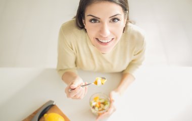 5 продуктів, які позитивно впливають на красу та здоров'я зубів