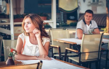 Как с помощью языка тела определить, нравитесь Вы мужчине или нет