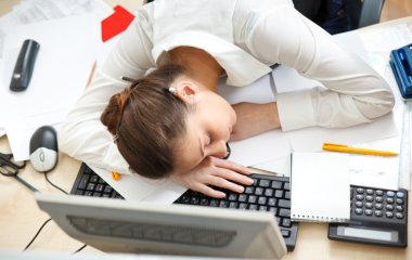 Підбадьортесь: 7 способів прогнати сонливість на роботі