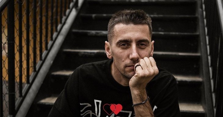 Відомий український комік після втечі з України показався з новими документами: де зараз Еллерт