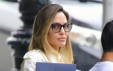 Анджелина Джоли наняла на работу свою 15-летнюю дочь