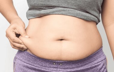 Вырастет уровень жира в крови и риск развития рака: какие части курицы лучше не есть