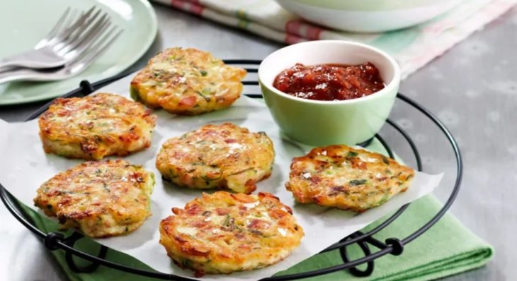 Вкуснее мясных: сытные котлеты из баклажанов за 10 минут