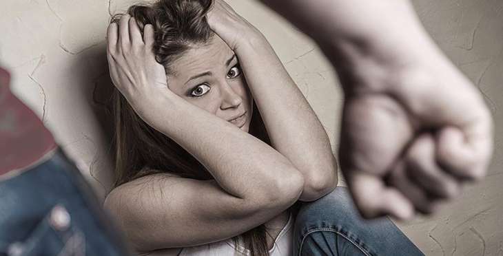 Психологи рассказали женщинам о действиях при сожительстве с агрессором